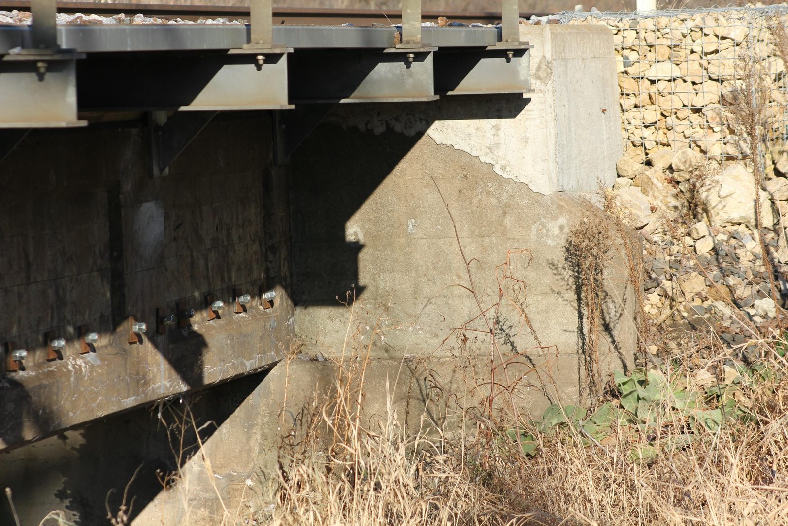 East abutment
